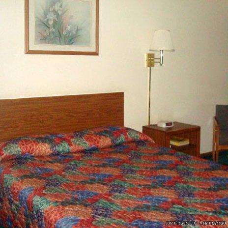 Anderson Chesterfield Travel Inn Daleville Pokoj fotografie